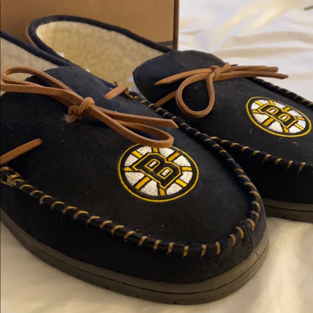 NWT NHL Bruins Slippers